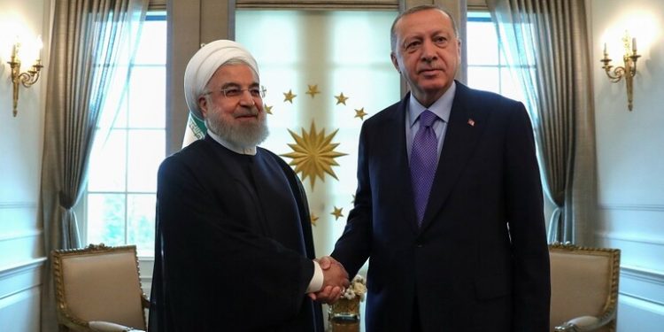 روحاني وأردوغان يبحثان الاتفاق النووي واستراتيجية إيران تجاه “الإدارة الأمريكية الجديدة”