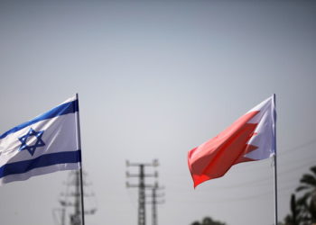 ولي عهد البحرين ونتنياهو يؤكدان أهمية مشاركة دول المنطقة في أي محادثات بشأن الملف النووي الإيراني