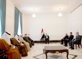 الكاظمي يستقبل الأمين العام لمجلس التعاون الخليجي  والتأكيد على “سعي العراق لتمتين علاقاته مع دول مجلس التعاون الخليجي”
