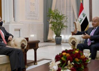 رئيس الجمهورية يؤكد اهمية عدم زج البلاد في صراعات الآخرين