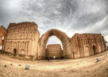 العراق يعتذر عن قبول عرض إيراني بإعمار (طاق كسرى) الأثري