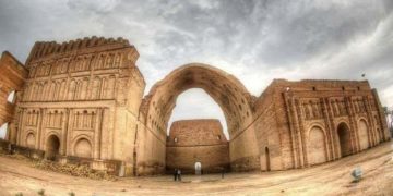 العراق يعتذر عن قبول عرض إيراني بإعمار (طاق كسرى) الأثري