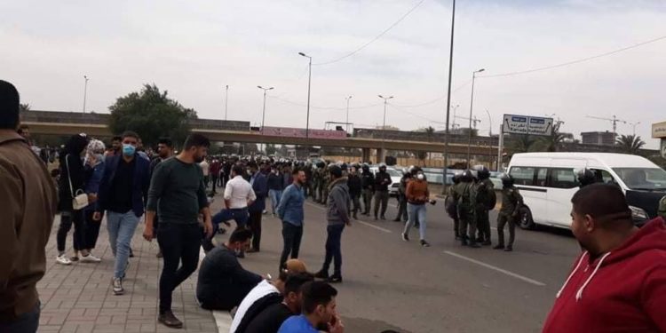 انطلاق تظاهرة للخريجين وسط بغداد