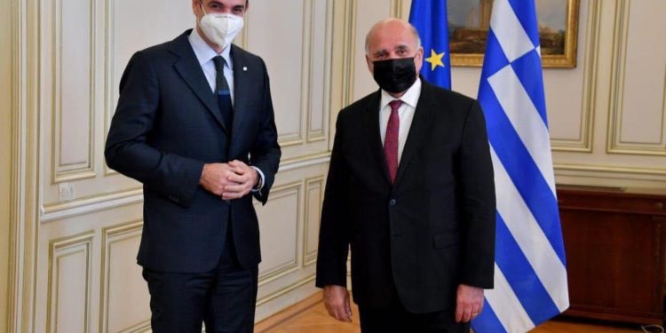 دعوة رسمية من الكاظمي إلى رئيس الوزراء اليوناني لزيارة العراق