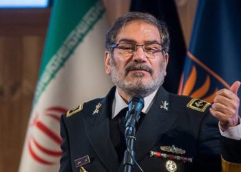 شمخاني لوزير الخارجية … تواجد القوات الأميركية سبب أزمات المنطقة