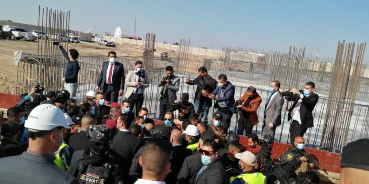 وزيرا الصحة والتخطيط يصلان إلى الأنبار