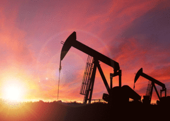 أسعار برنت تتجاوز 57 دولاراً