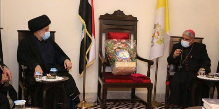 الاعرجي في البصرة يبحث مع رئيس أساقفة الجنوب