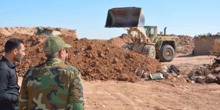 حفر خندق لحماية الثروة النفطية في ديالى