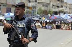 مفوض شرطة يشتبك مع عصابة و يفشل محاولة اختتطاف