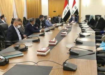 اجتماع للجنة المالية “حضور 9 من كبار المسؤولين في الحكومة”