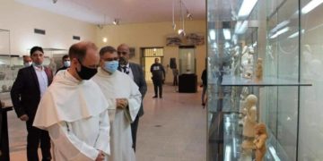 معرض للمخطوطات المسيحية في بغداد يفتتحه البابا