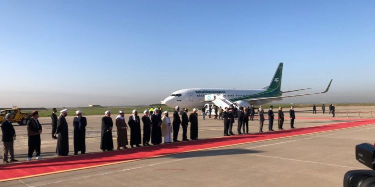طائرة البابا تصل إلى أربيل