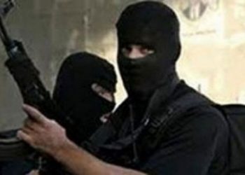 عصابة مسلحة تقتحم منفذا للصيرفة