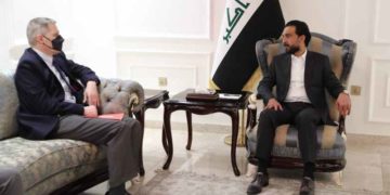 الحلبوسي والسفير الأميركي يناقشان “زيارة البابا فرنسيس” للعراق