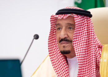 الملك سلمان يوافق على دعم المنشآت العاملة في قطاع الحج والعمرة من تداعيات كورونا