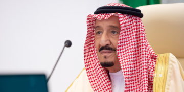 الملك سلمان يوافق على دعم المنشآت العاملة في قطاع الحج والعمرة من تداعيات كورونا