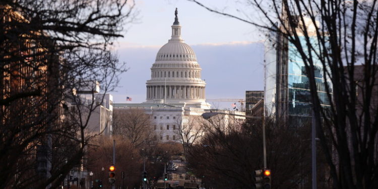 الولايات المتحدة تعترف بفقدان تفوقها الكهرومغناطيسي على روسيا والصين