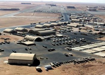 سماع صفارات الانذار في القاعدة الامريكية بمطار بغداد