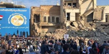 البابا يصل كنسية حوش البيعة في الموصل
