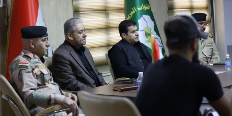 الاسدي يعقد اجتماعا موسعا مع ممثلي الخريجين المعتصمين في ذي قار