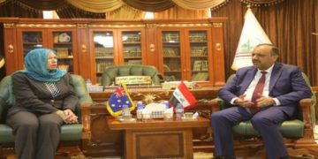 سفيرة استراليا  تزور النجف وتلتقي بمحافظها