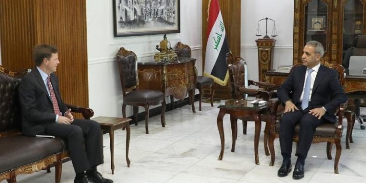 زيدان والسفير البريطاني يبحثان دعم فريق التحقيق الدولي