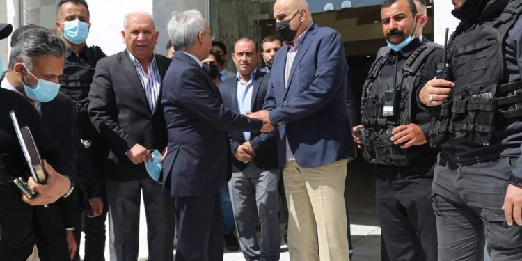 مدير مطار النجف الدولي الجديد يتسلم مهام عمله