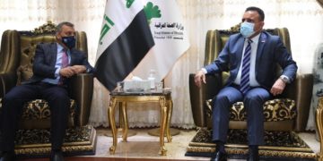 وزير الصحة مع محافظ بغداد يبحثون الاجراءات المتخذة لمكافحة كورونا