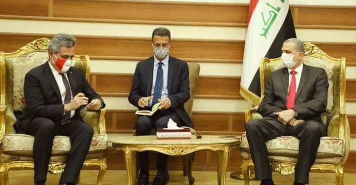 وزير الداخلية يبحث مع السفير الايطالي التعاون في تدريب قوات الشرطة الاتحادية