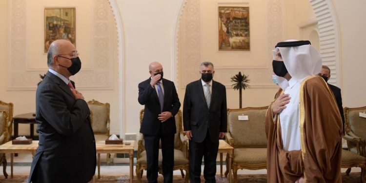 رئيس الجمهورية يتلقى رسالة خطية من أمير قطر