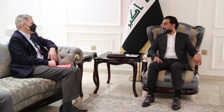 الحلبوسي والسفير الأميركي يناقشان زيارة البابا فرنسيس للعراق