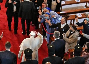 اعانقكم جميعا بمودة ابوية واشكر الله على لقائنا اليوم