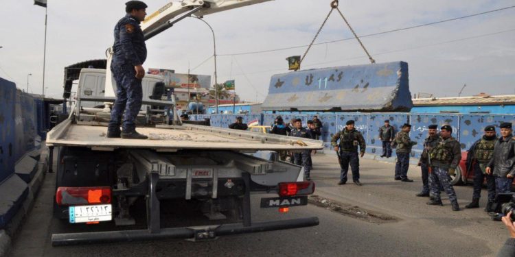 رفع سيطرات جديدة بجانب الرصافة