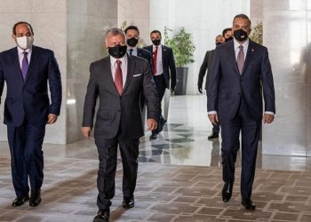 الكشف عن العلاقة بين “القمة الثلاثية” والكاظمي