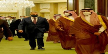 صندوق الاستثمارات السعودي على طاولة المباحثات بين الكاظمي وبن سلمان