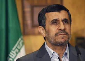 أحمدي نجاد .. لا مشكلة في إشراك السعودية بمناقشة النووي الإيراني