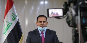 صدور مذكرة قبض بحق محافظ بابل