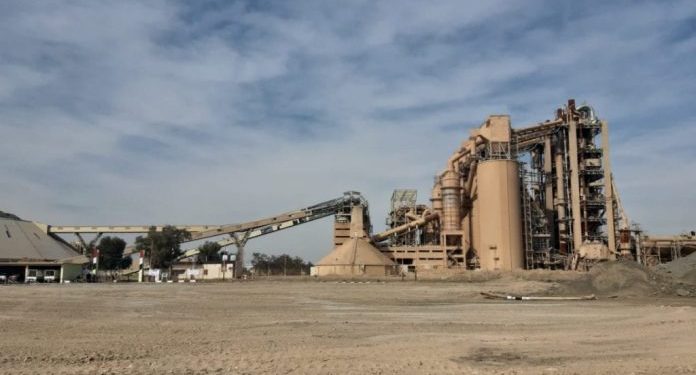 حقيقة عدم احالة معمل فوسفات القائم الى الاستثمار