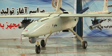 إيران تستخدم طائرات مسيرة و20 نوعاً من الصواريخ في العراق والمنطقة