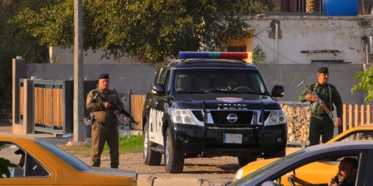 ثلاث أشقاء يقتلون جارتهم في حي البنوك