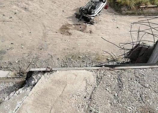 سقوط عجلة من أعلى جسر في الموصل … بداخلها رجل وزوجته