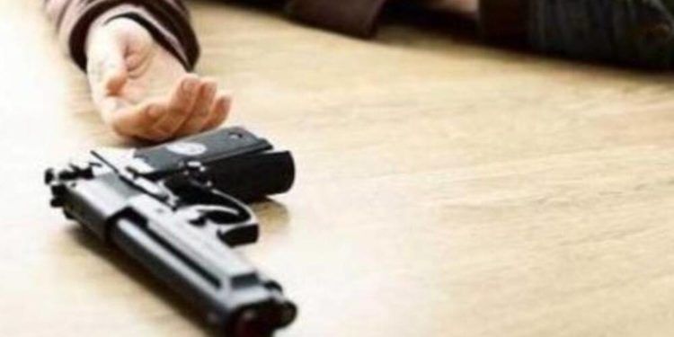 انتحار شاب بعد اطلاق النار على والدة خطيبته بالخطأ