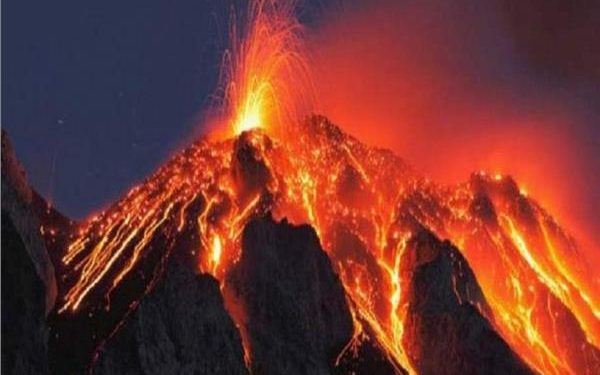 غاز سام يصل إلى العراق خلال 48 ساعة نتيجة بركان إيطالي