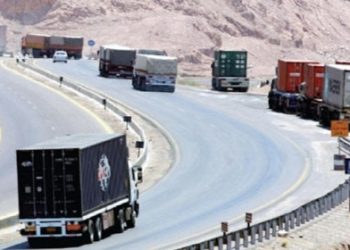 الأردن تسمح للشاحنات الأردنية والعراقية بدخول أراضي البلدين