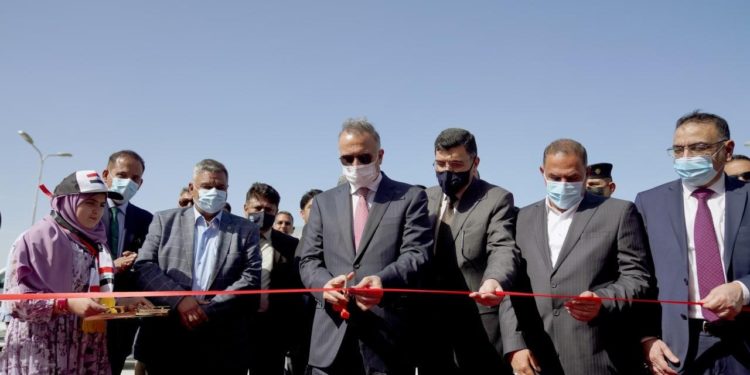 الكاظمي يفتتح محطة ضخ التعزيز المائية