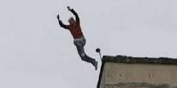 انتحار شاب برمي نفسه من اعلى سطح منزله ببغداد