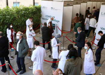 مسؤول لبناني: 1.5 مليون جرعة من لقاح “فايزر” ستصل إلى البلاد خلال 3 أشهر