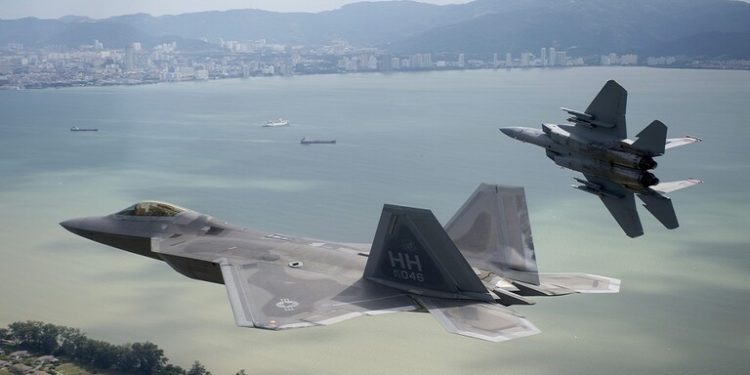 مقاتلة أمريكية جديدة توصف بأنها الخطأ الأكبر لسلاح الجو الأمريكي