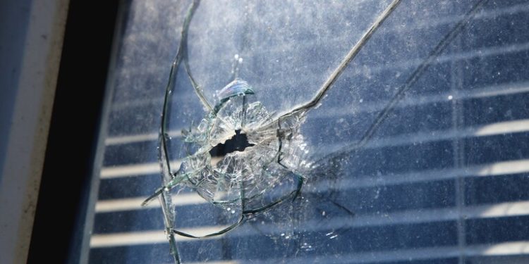 طبول الحرب تقرع في دونباس وكييف تستخدم قذائف محرمة بموجب “مينسك”